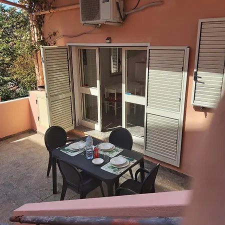 Casa Rosa I.u.n Q9637 *